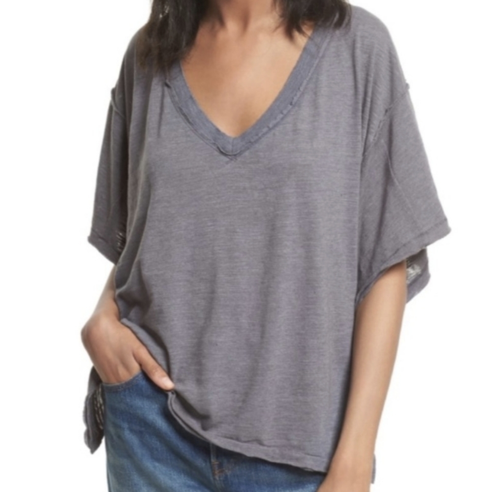 We The Free Women's My Boyfriend's Tee Grey Size L V-Cut Short Sleeve Oversized